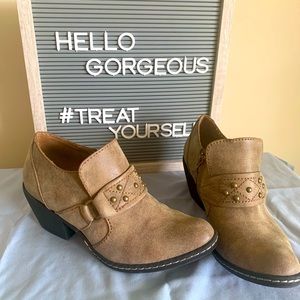 Stella Banana Blues Ankle Bootie Size 8.5